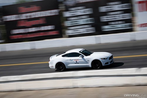 2016 Ford Mustang GT Drag Racing
